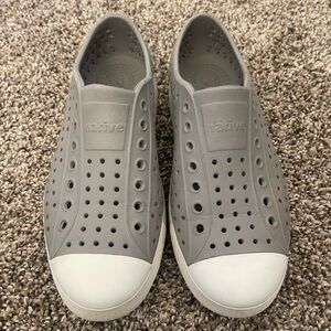 Adult Native Jefferson Slip On Shoes Gray M Size 5, W Size 7